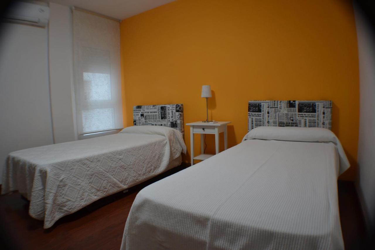 Apartamento Acueducto, Tres Dormitorios Y Parking Gratis Mérida Eksteriør billede