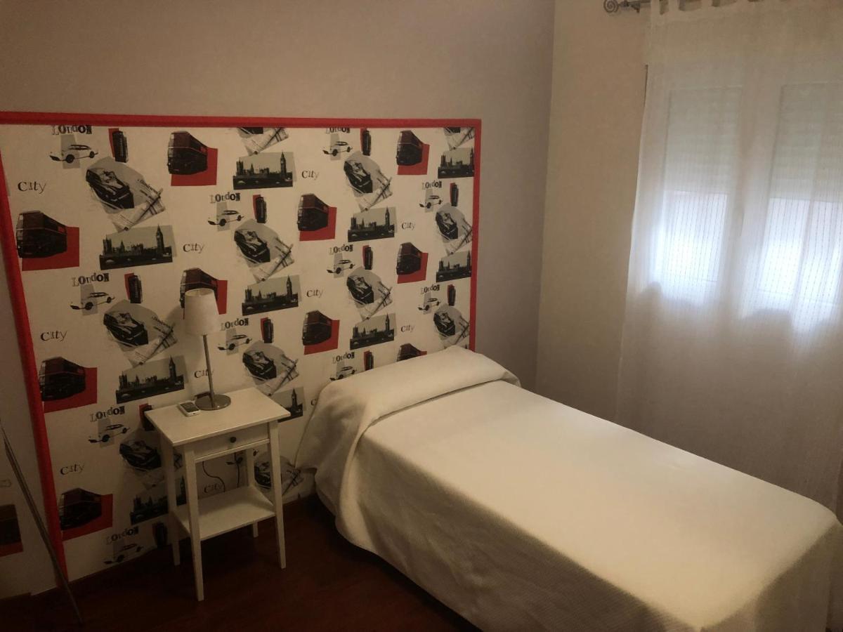 Apartamento Acueducto, Tres Dormitorios Y Parking Gratis Mérida Eksteriør billede